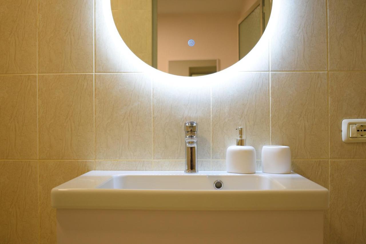 Feels Like Home Studio Apartments - Flh Albania Тирана Екстер'єр фото