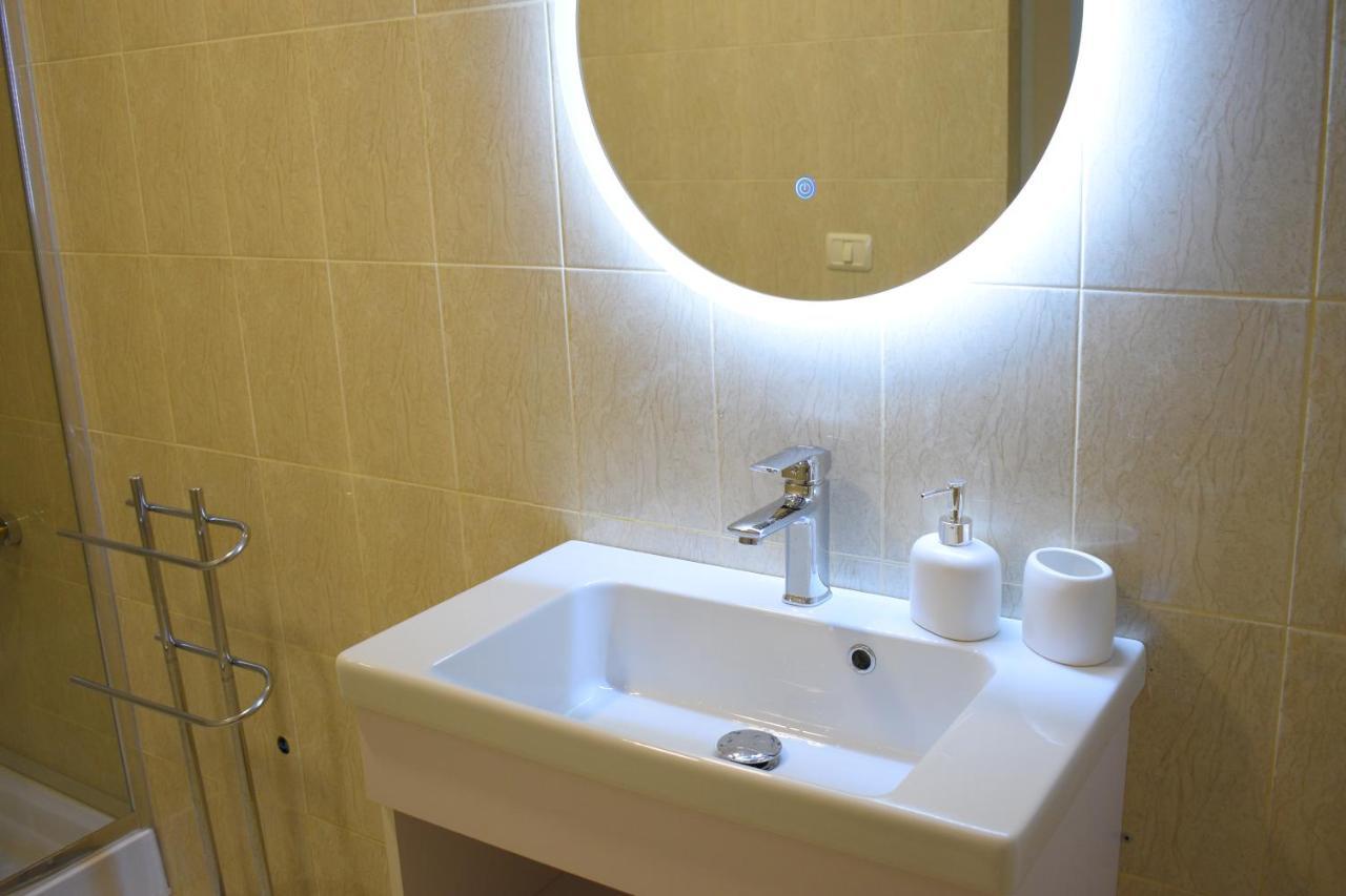 Feels Like Home Studio Apartments - Flh Albania Тирана Екстер'єр фото