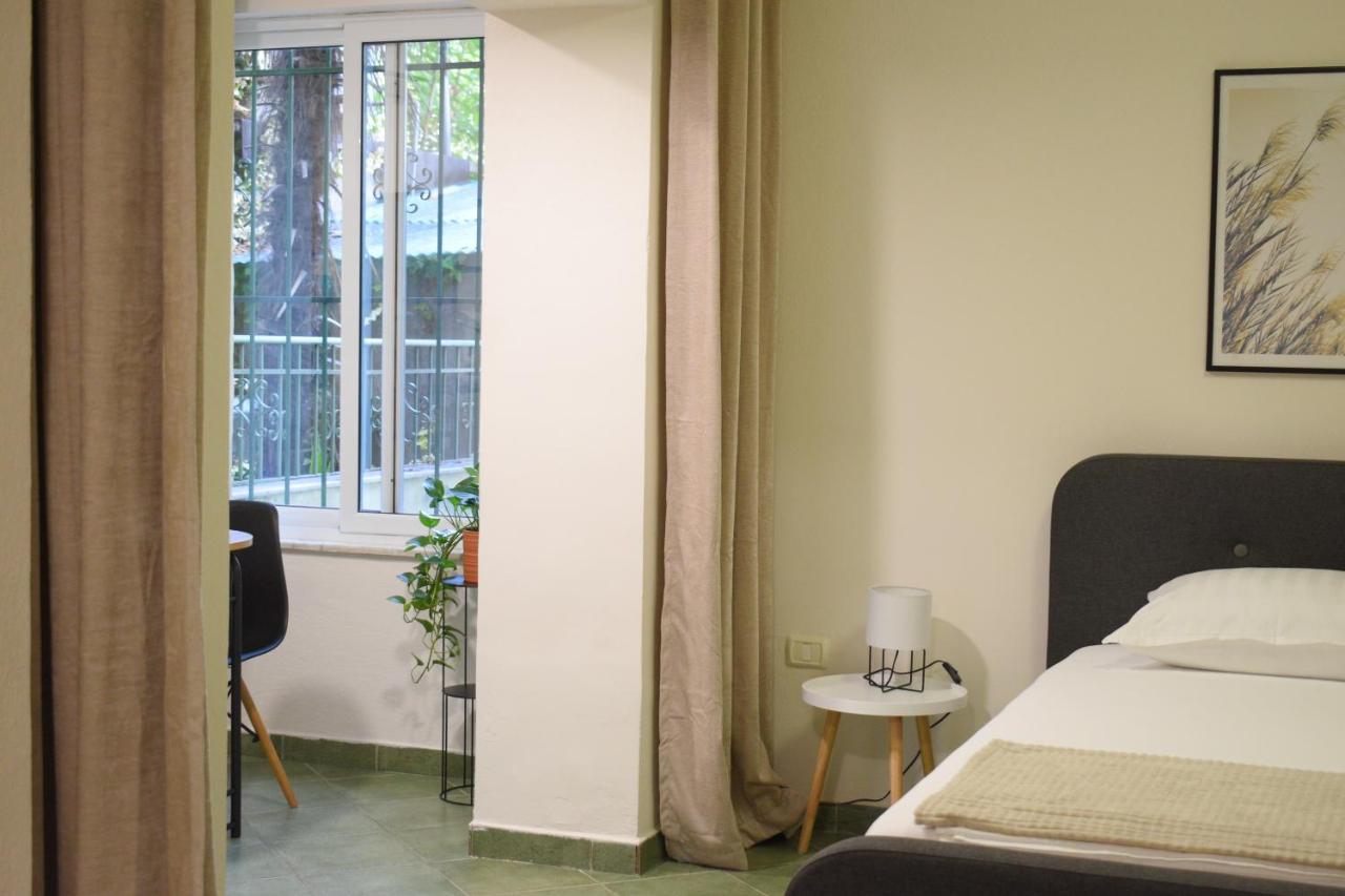 Feels Like Home Studio Apartments - Flh Albania Тирана Екстер'єр фото