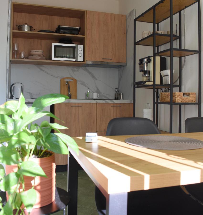 Feels Like Home Studio Apartments - Flh Albania Тирана Екстер'єр фото