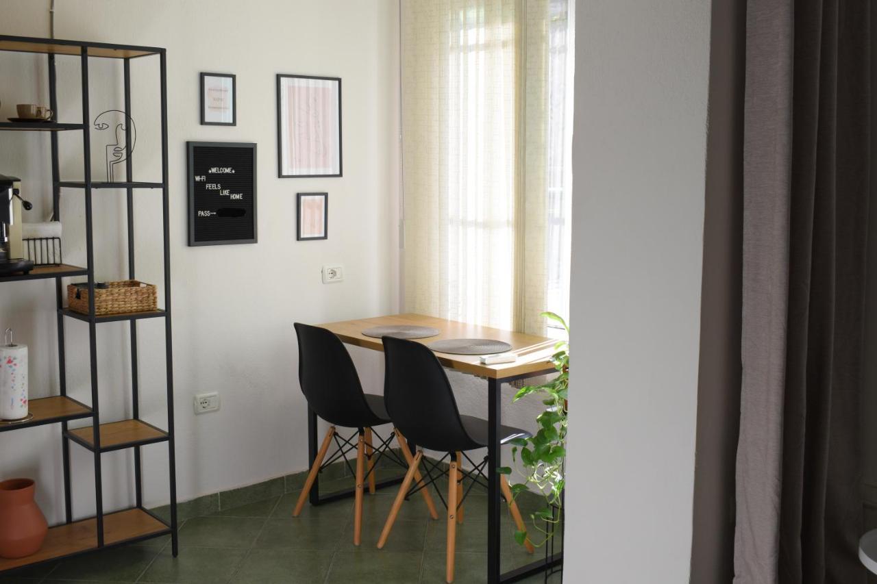 Feels Like Home Studio Apartments - Flh Albania Тирана Екстер'єр фото