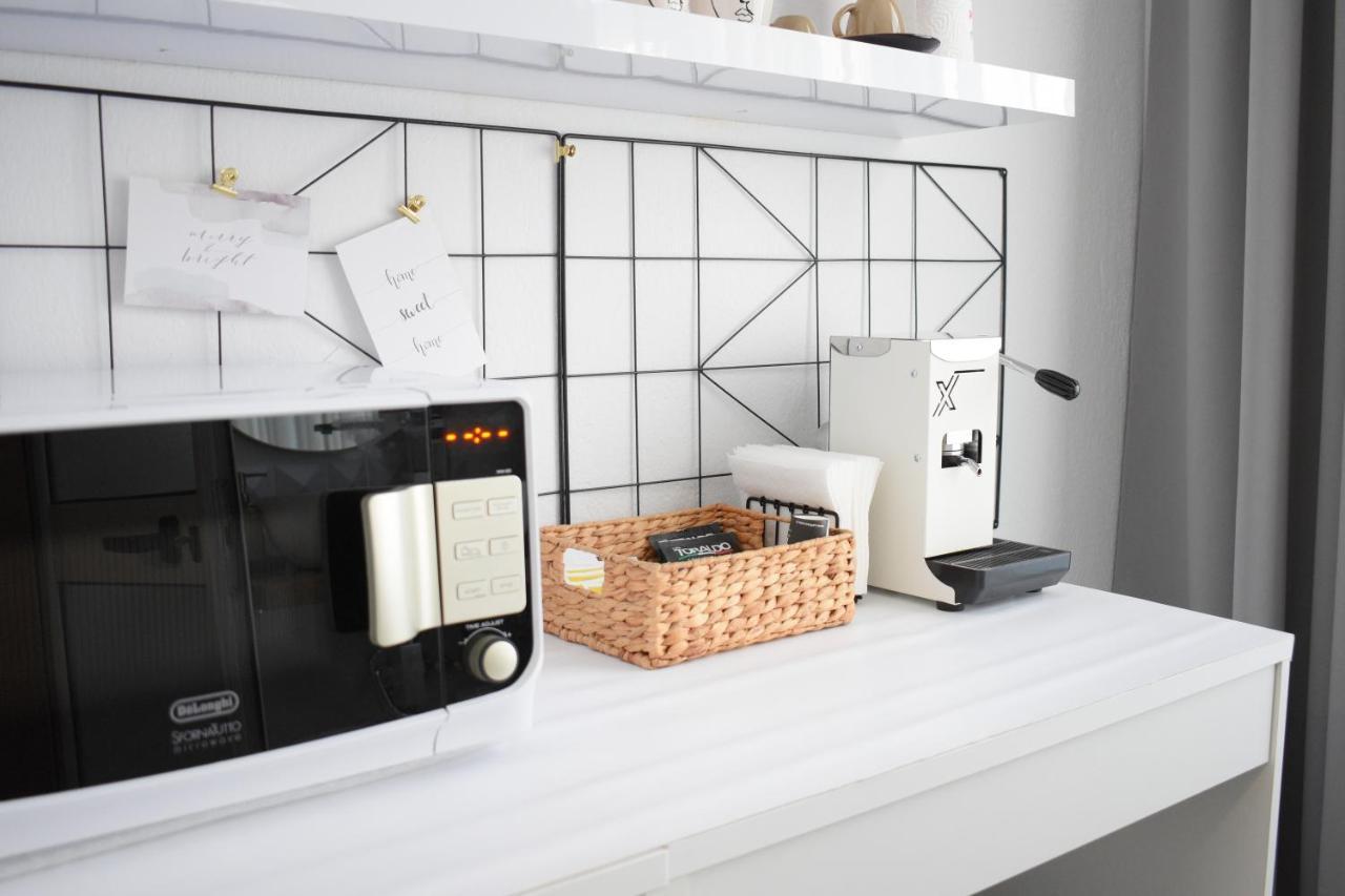 Feels Like Home Studio Apartments - Flh Albania Тирана Екстер'єр фото