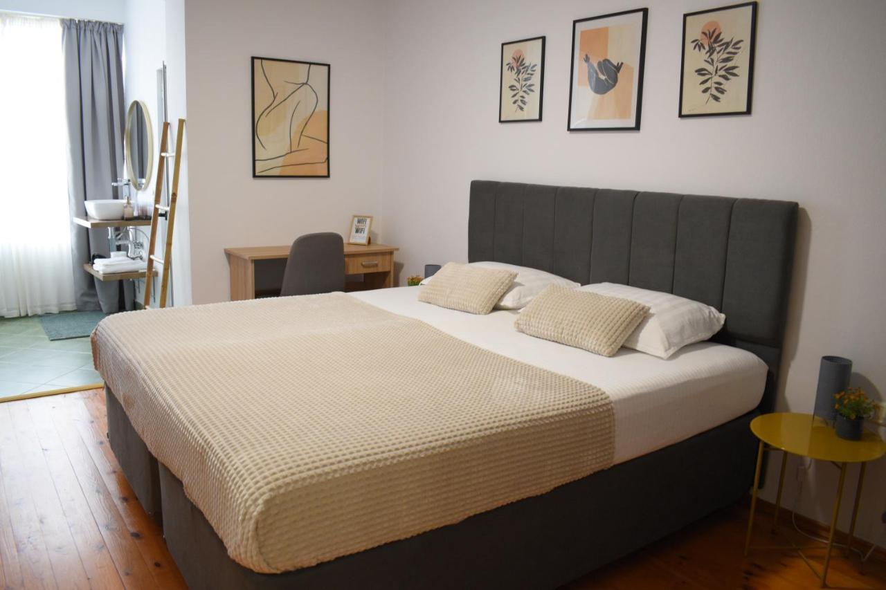 Feels Like Home Studio Apartments - Flh Albania Тирана Екстер'єр фото